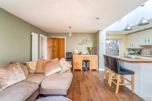 Photo 16- click for photo gallery